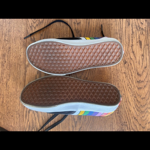 Vans shoes - Picture 3 of 4